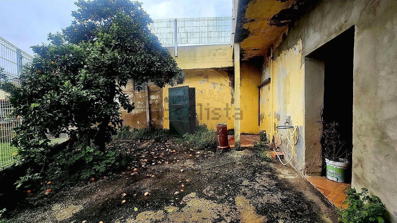 小楼房或独栋别墅出售在Ventosa - 外立面