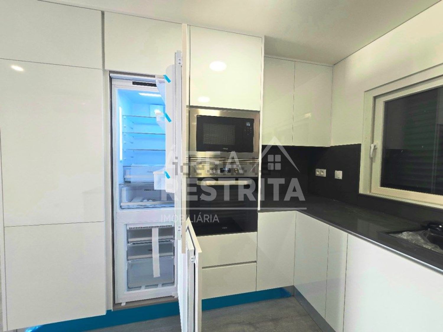 小楼房或独栋别墅出售在Rua Nova da Jardia - 厨房