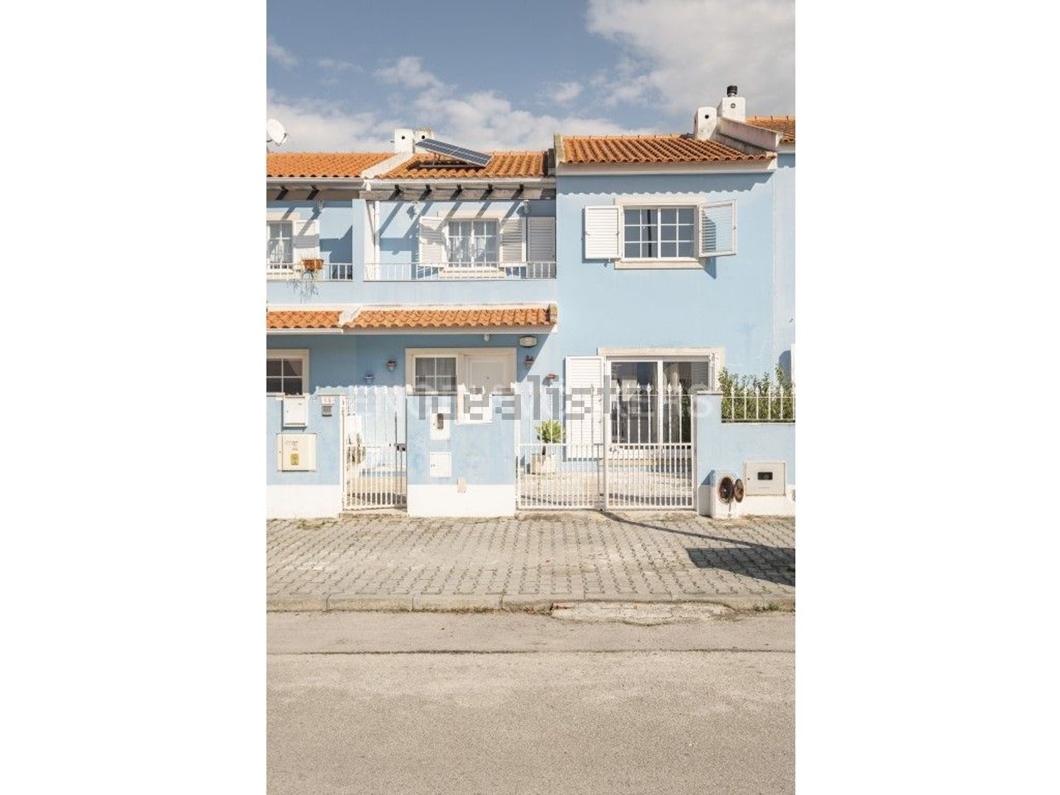 小楼房或独栋别墅出售在Moita - 外立面