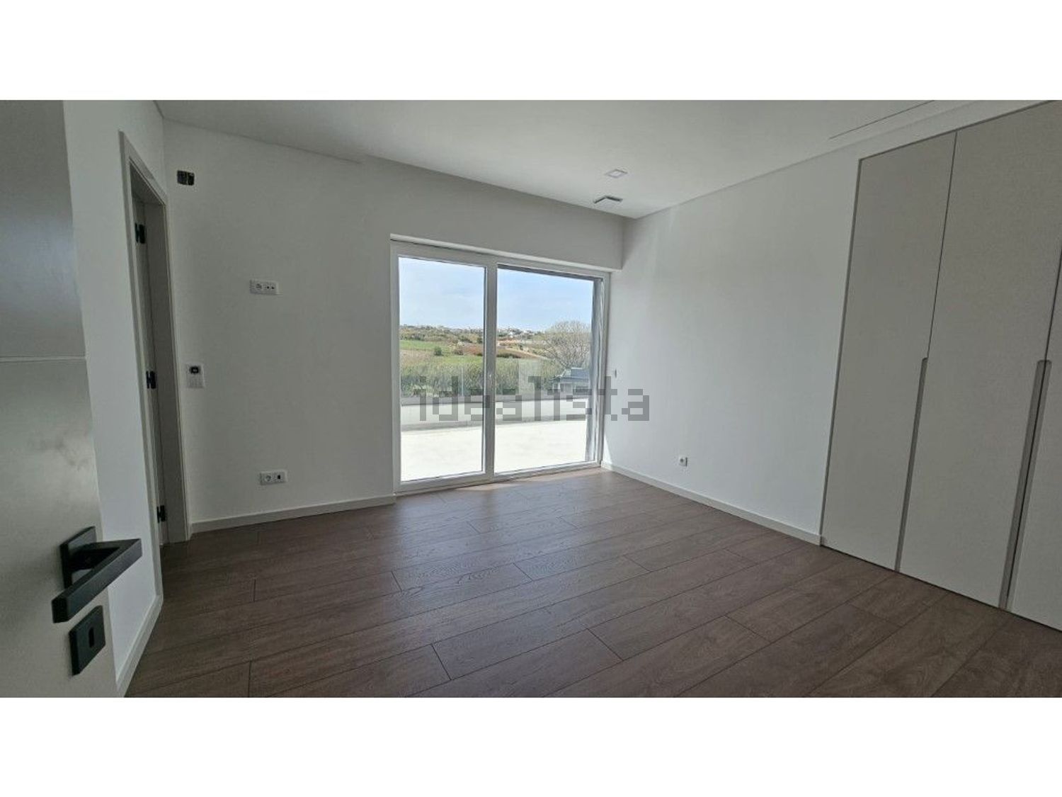 小楼房或独栋别墅出售在Rua dos Pedros - 居住