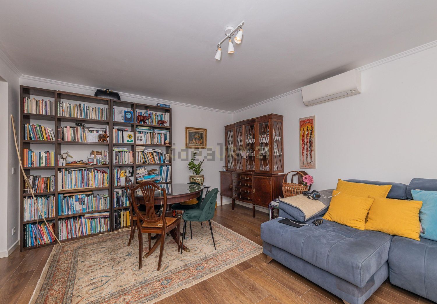 公寓 t3出售在Alto dos Moinhos - 客厅