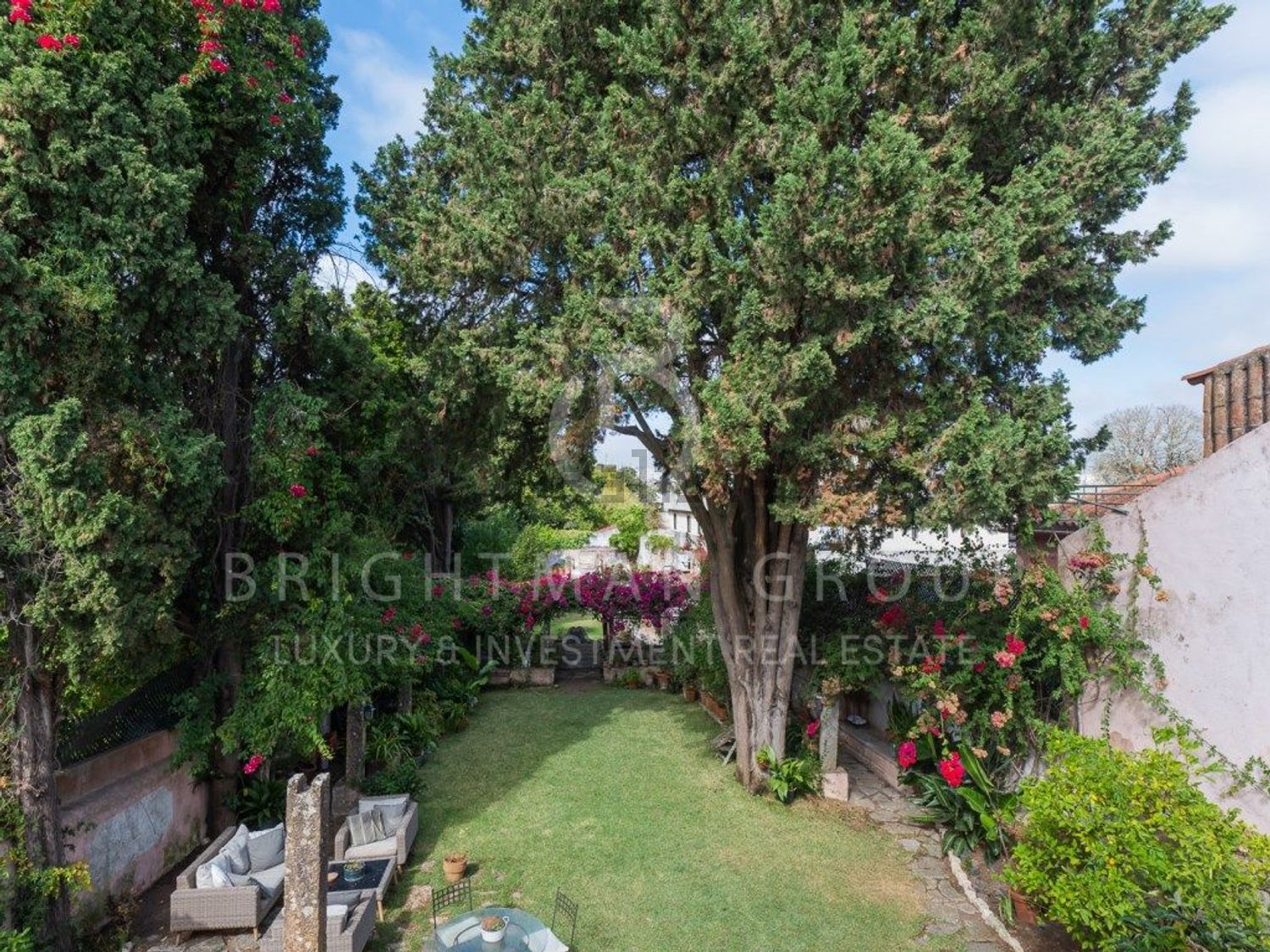 小楼房或独栋别墅出售在Carriche - Hospital das Forças Armadas - 花园