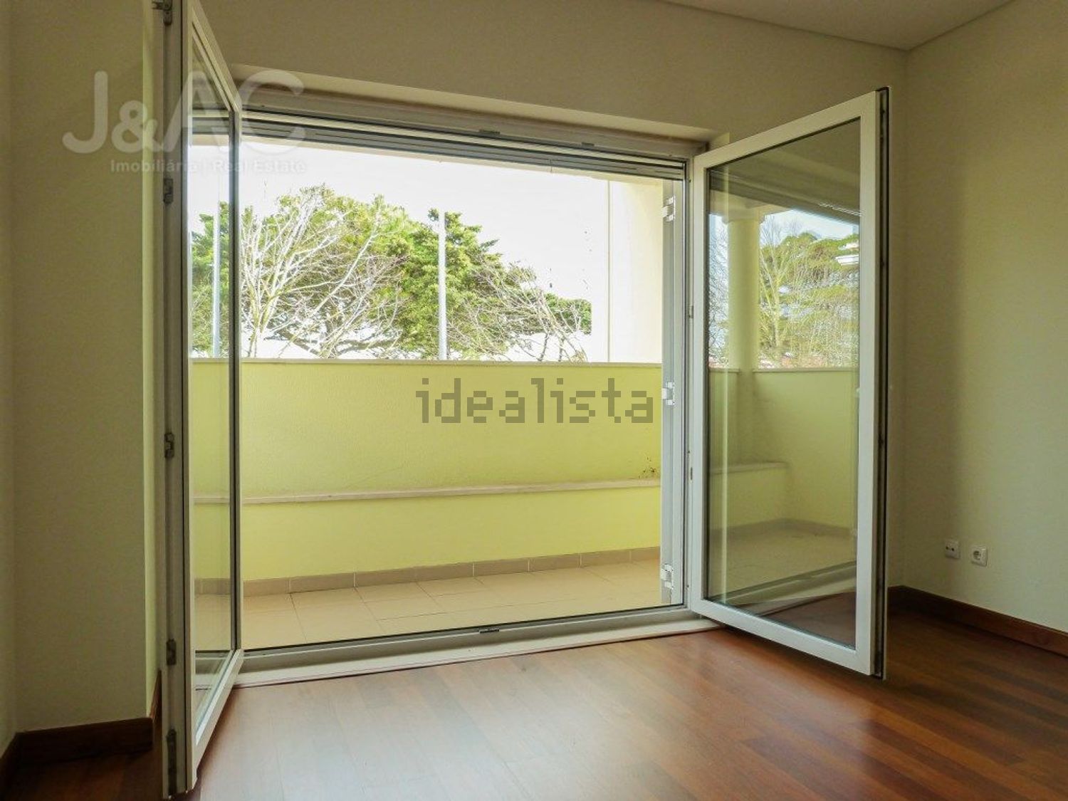 出租双拼别墅在Rua Cedros, 37 - 居住