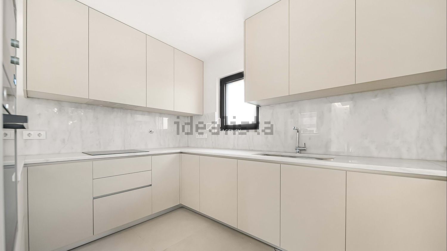 双拼别墅出售在Bairro da Quintinha - 厨房