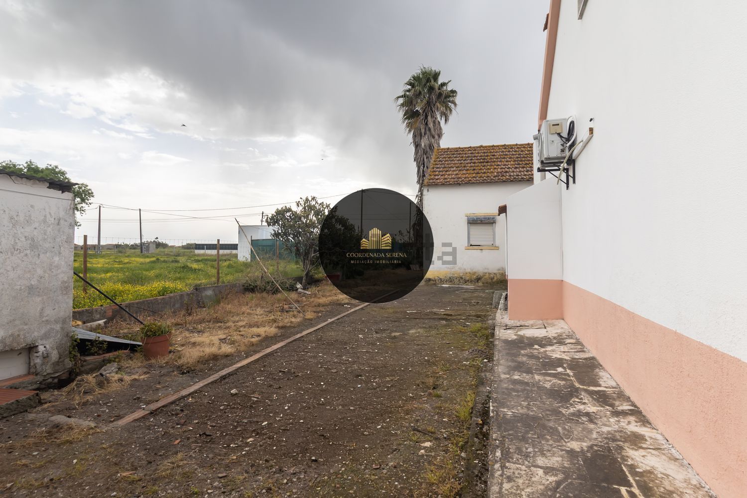 小楼房或独栋别墅出售在Cascalheira - Venda do Alcaide - 外立面