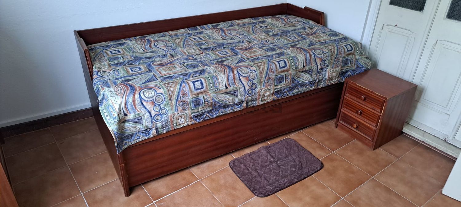 出租房间在Rua Alves Redol, 90 - 卧室