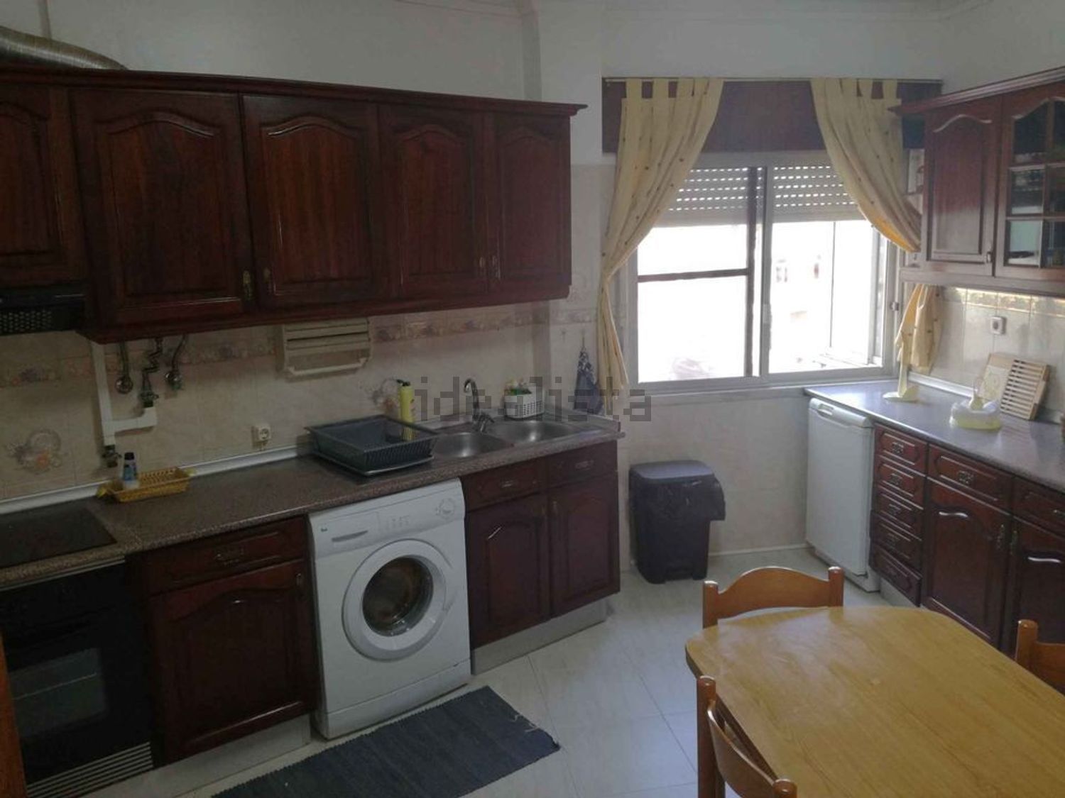 出租房间在Rua doutor Alberto Araújo, 6 - 厨房