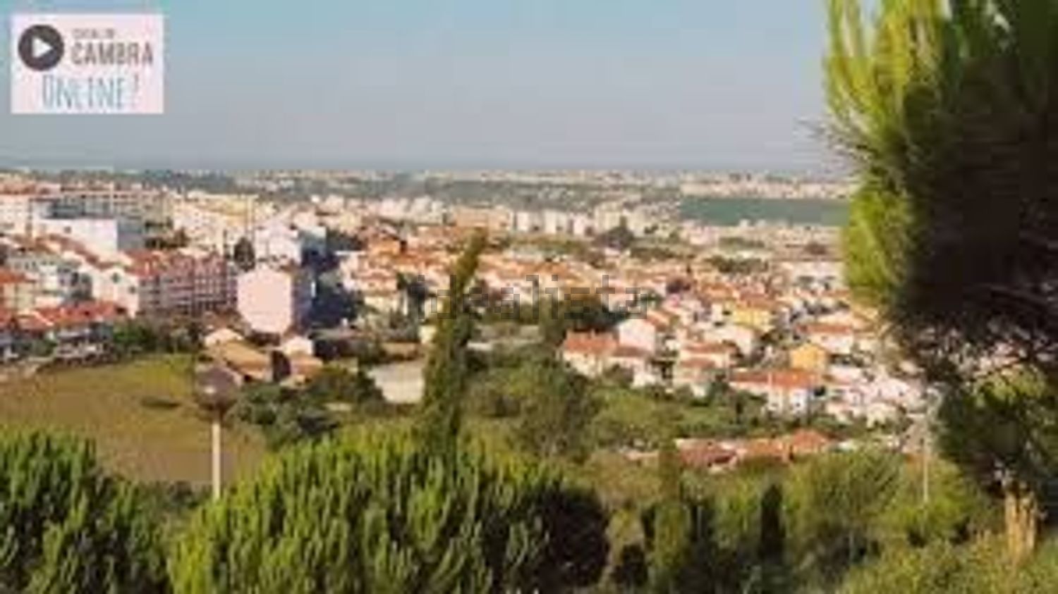 小楼房或独栋别墅出售在Rua de Viena, 8 - 环境