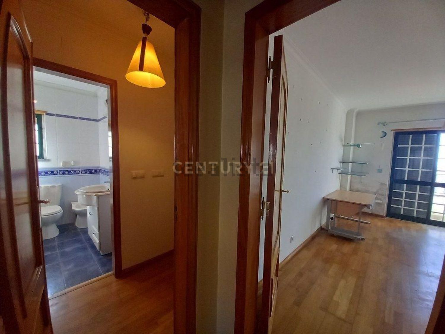 双拼别墅出售在Rua do Cerrado das Tramagueiras, 5 - 过道