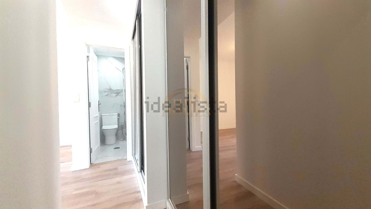 公寓 t3出售在Praceta Raúl Brandão - 过道