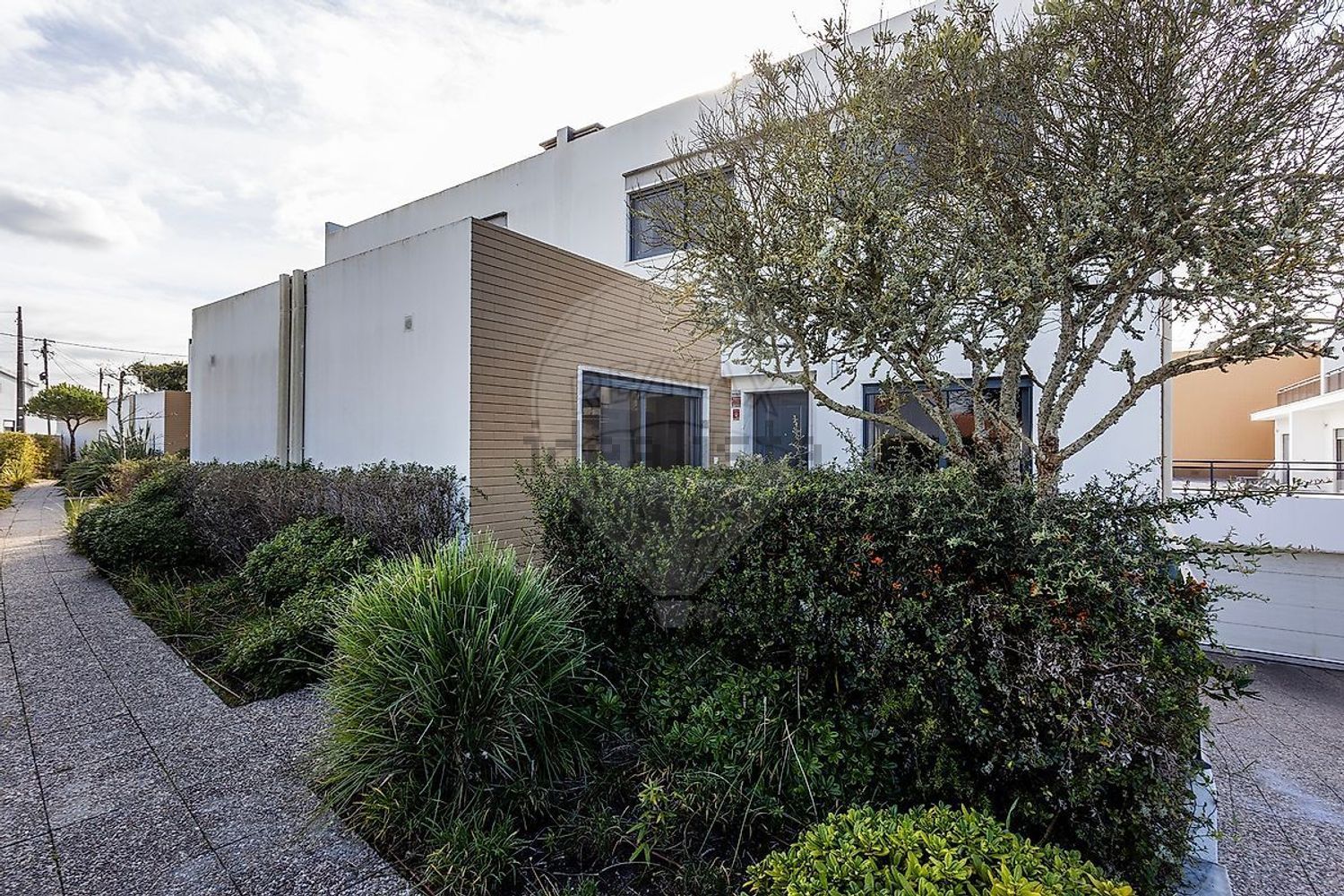 小楼房或独栋别墅出售在Largo do Juncalinho - 外立面