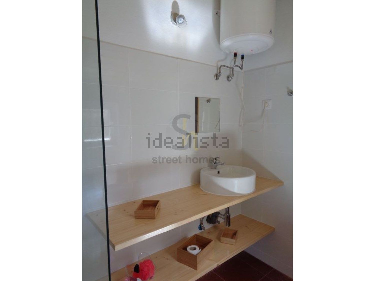 小楼房或独栋别墅出售M1076 - 卫生间