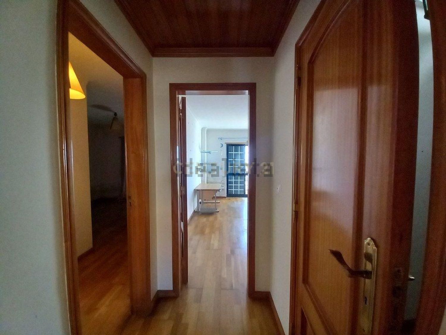 双拼别墅出售在Rua do Cerrado das Tramagueiras, 5 - 过道