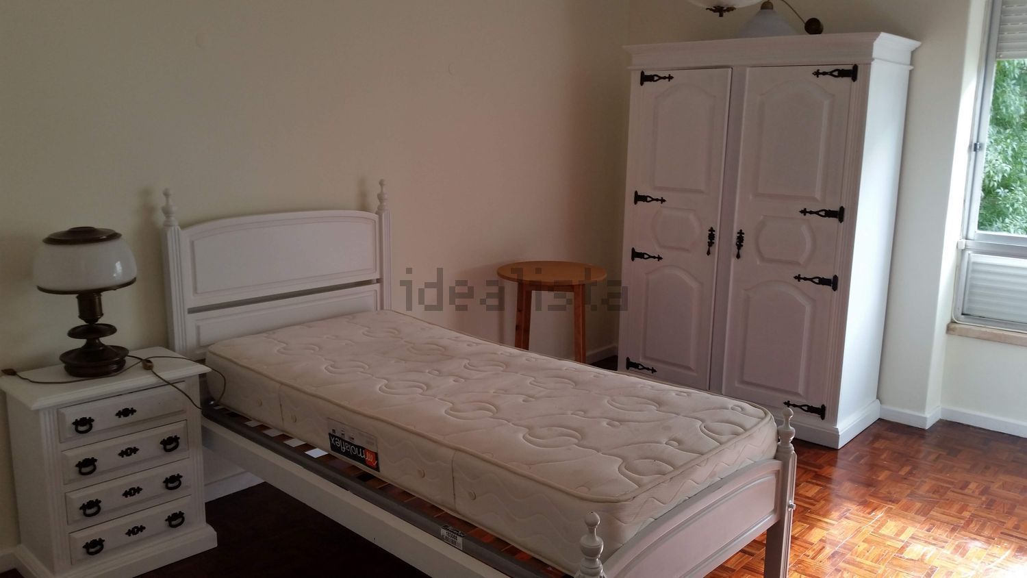 出租房间在Rua Gonçalves Zarco, 1 d - 卧室