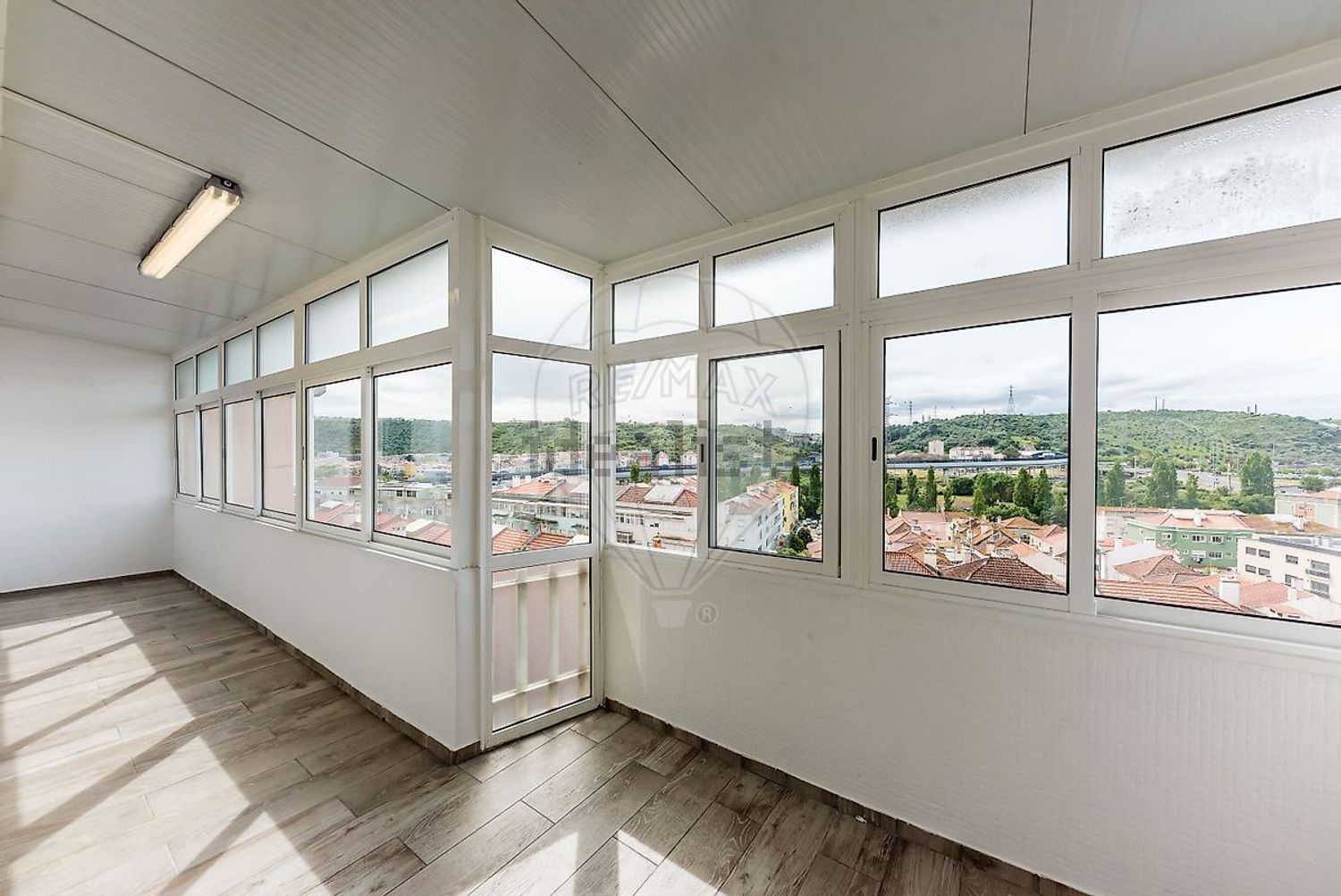 公寓 t2出售在Rua Almeida Garrett - 阳台