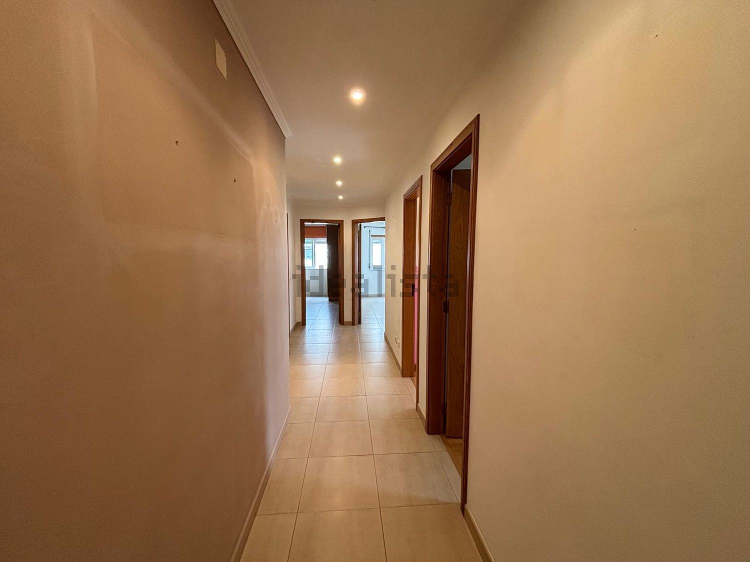 出租公寓 t3在Rua António Garibaldi, 14 - 过道