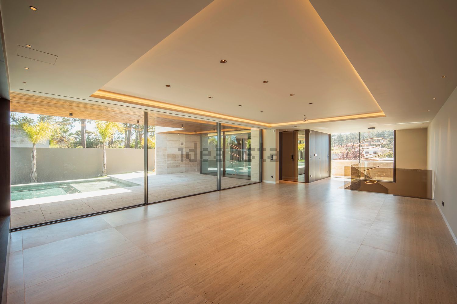 小楼房或独栋别墅出售在Avenida do Mar - 照片