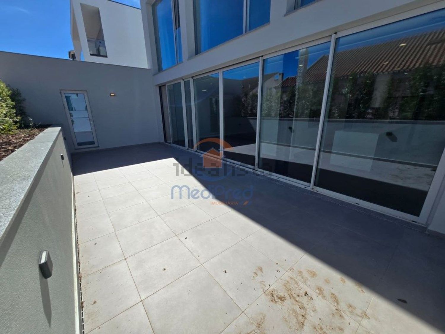 小楼房或独栋别墅出售在Pontinha e Famões - 阳台