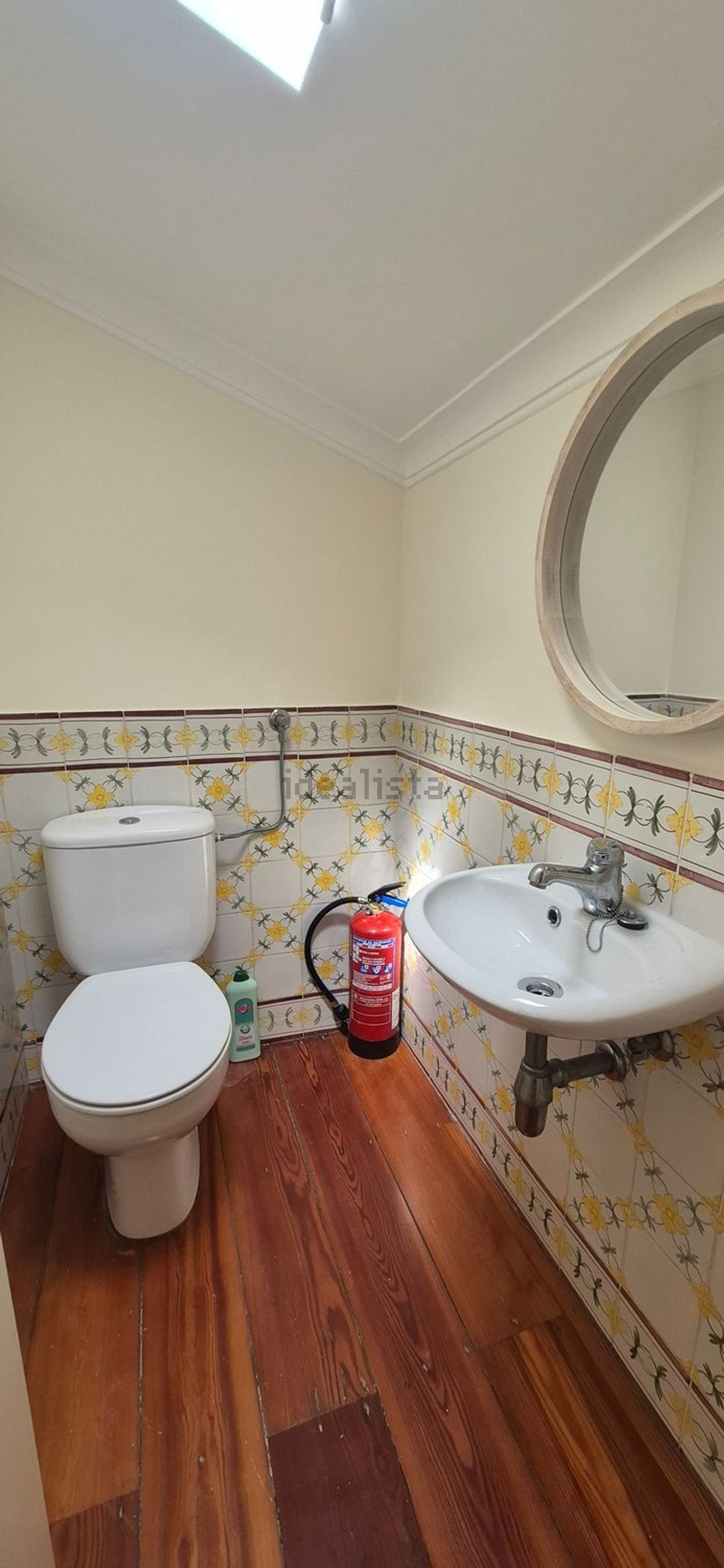 出租顶层公寓在Rua Ribeiro Sanches - 卫生间