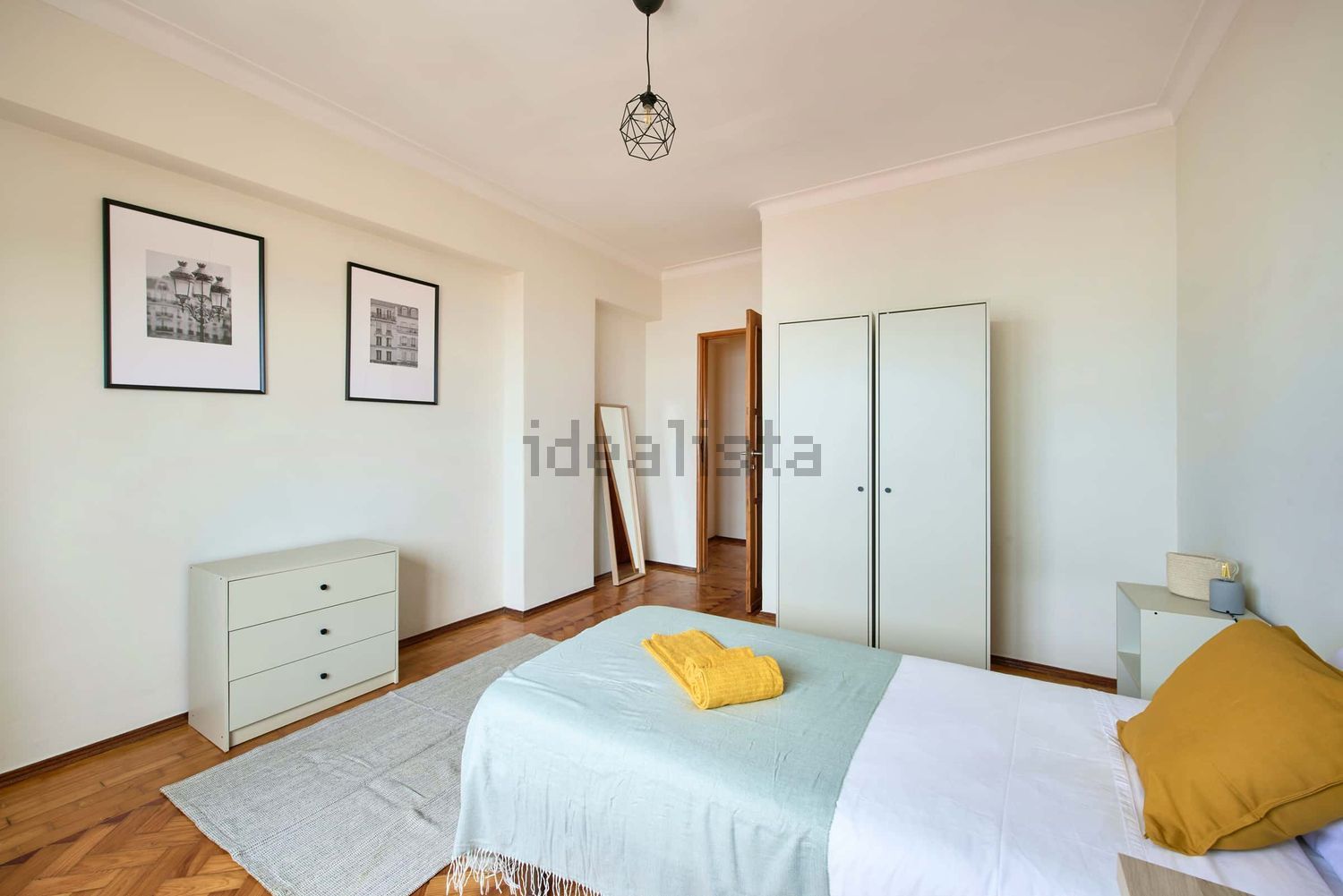 出租房间在Rua Diogo do Couto, 1 - 卧室