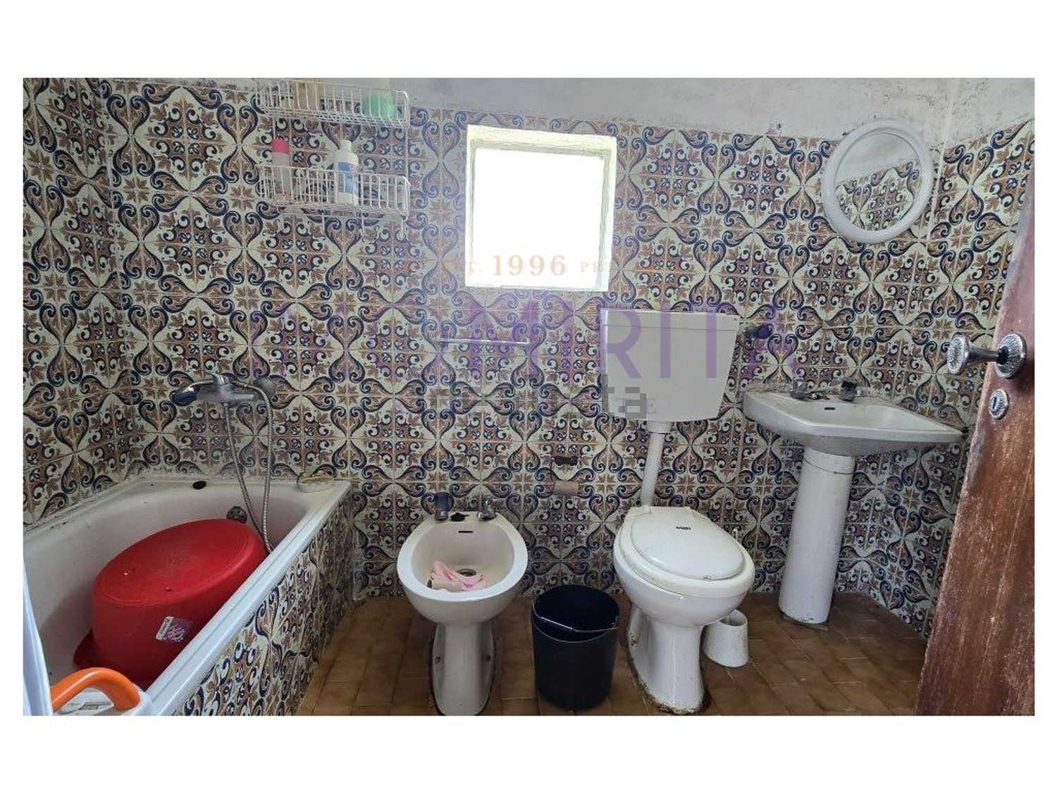 小楼房或独栋别墅出售在Rua do Chafariz - 卫生间