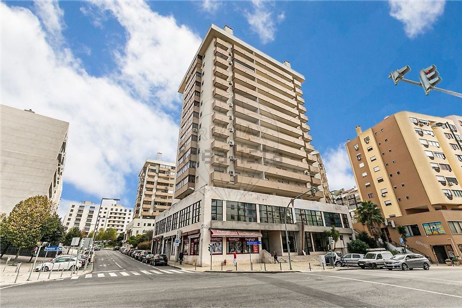 出租公寓 t4在Rua Major Neutel de Abreu - 视线