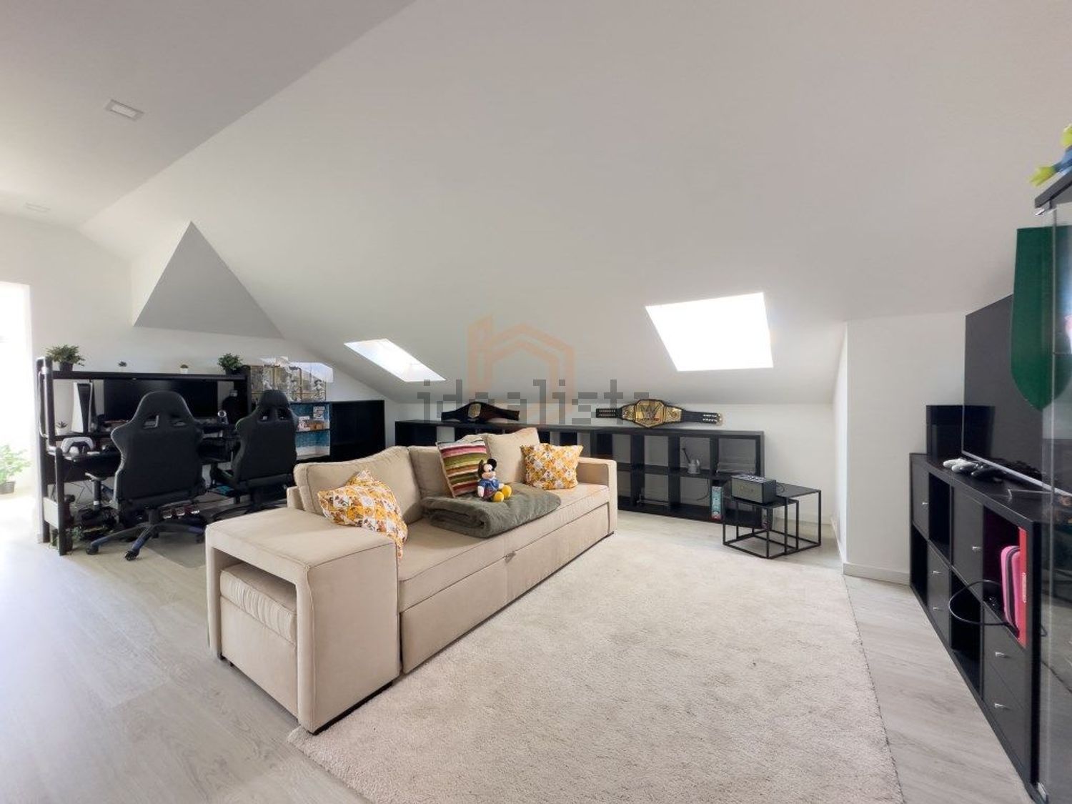 公寓 t3出售在Rua Doutor César Raúl da Costa Andrade - 客厅