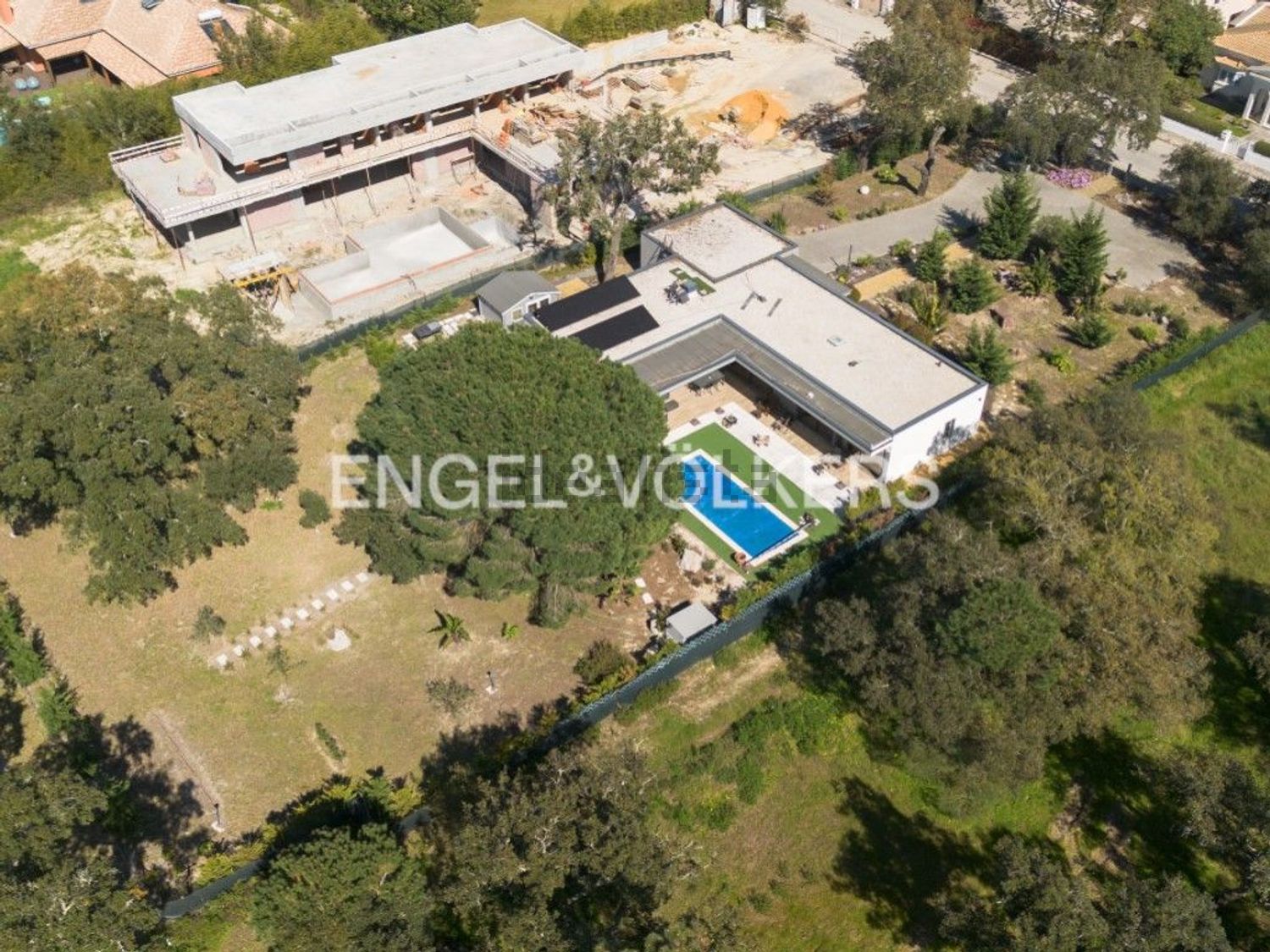 小楼房或独栋别墅出售在Avenida do Montado, 39 - 照片