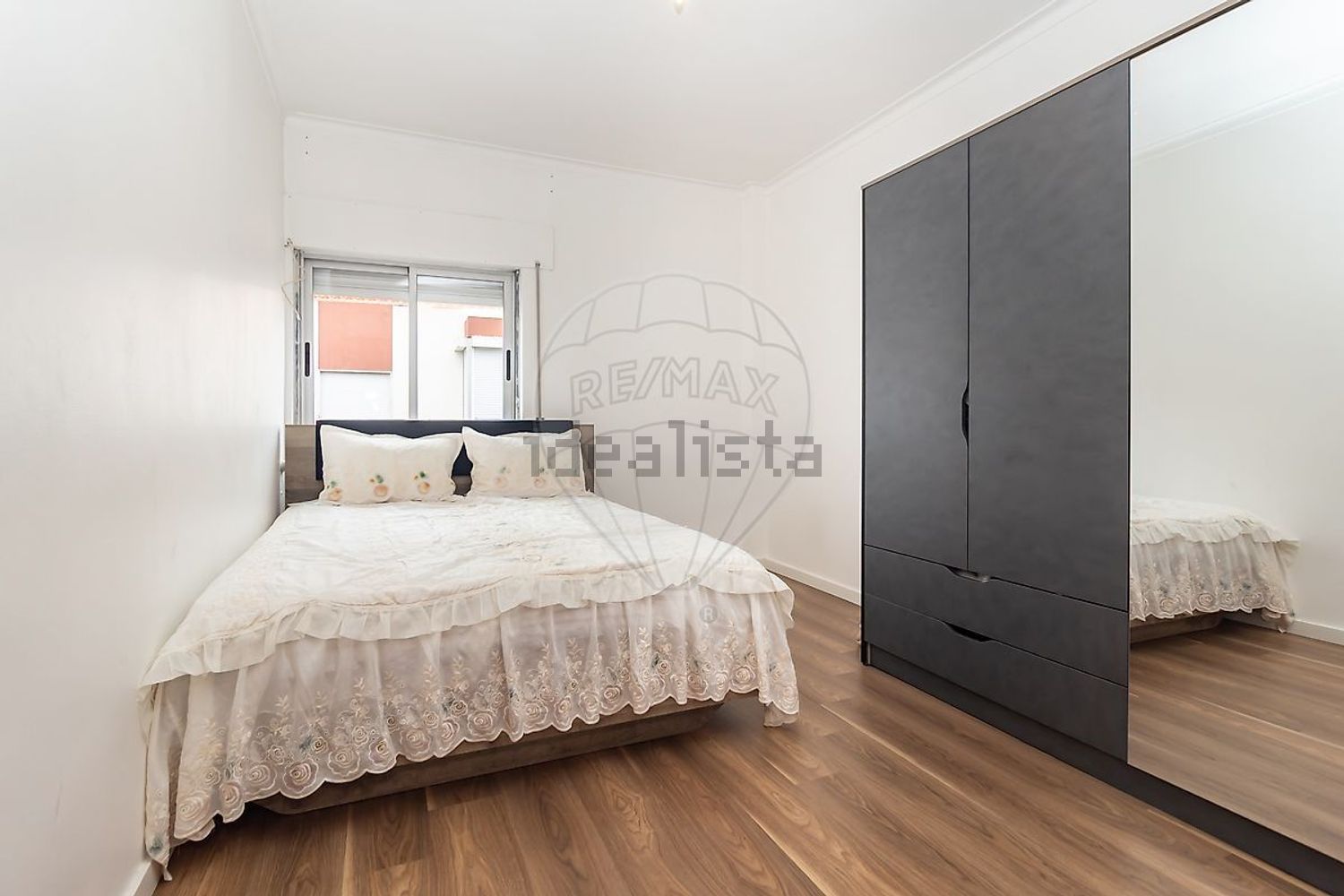 公寓 t3出售在Avenida Humberto Delgado - 卧室