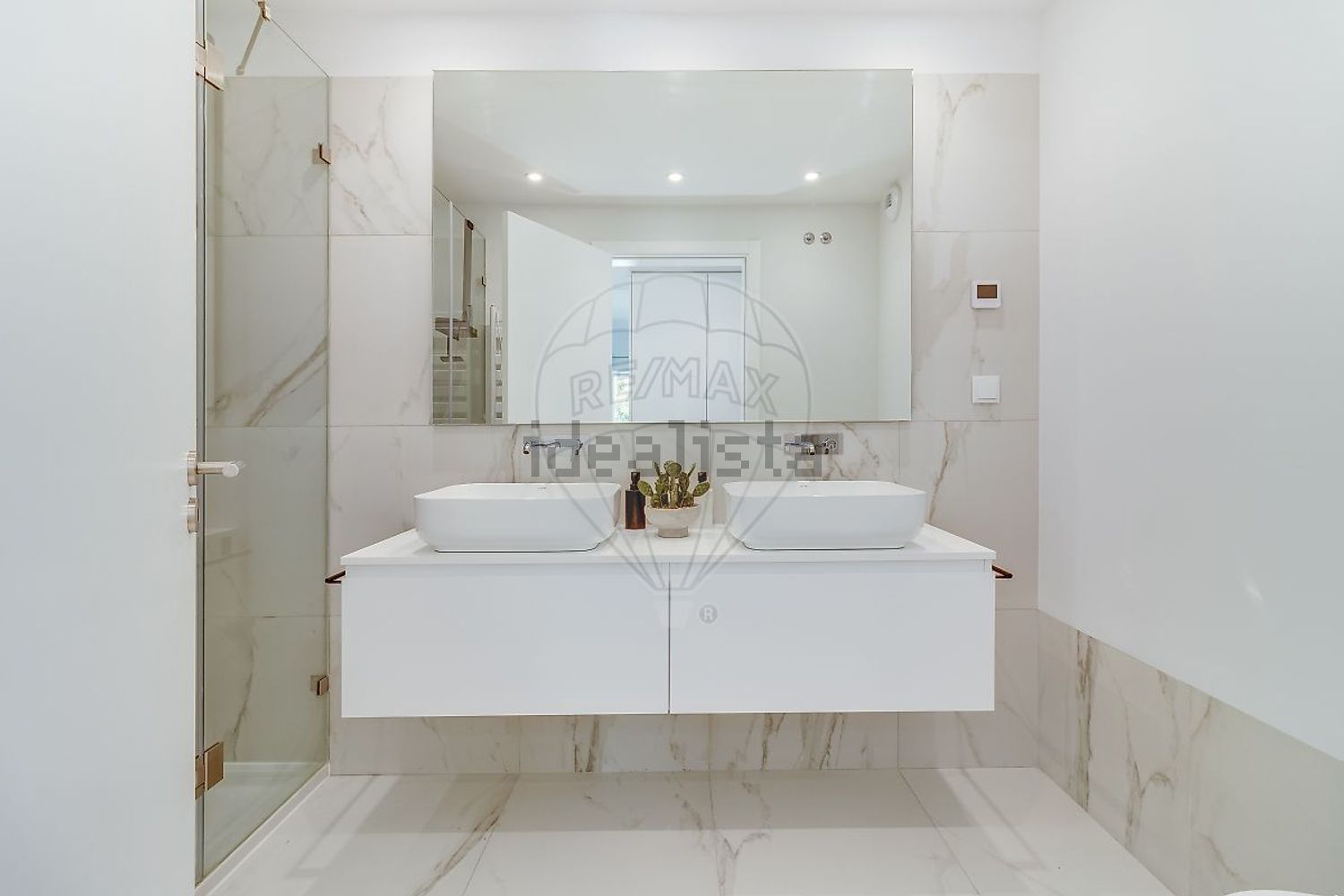 出租公寓 t2在Estrada Desvio - 照片