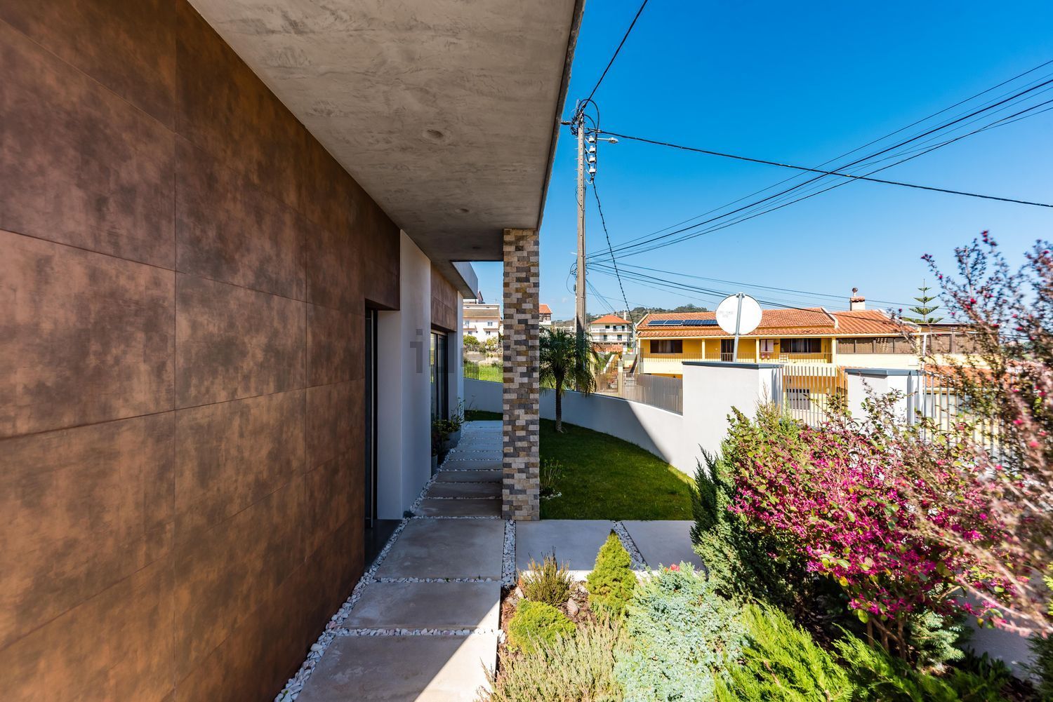 双拼别墅出售在Ramada e Caneças - 阳台