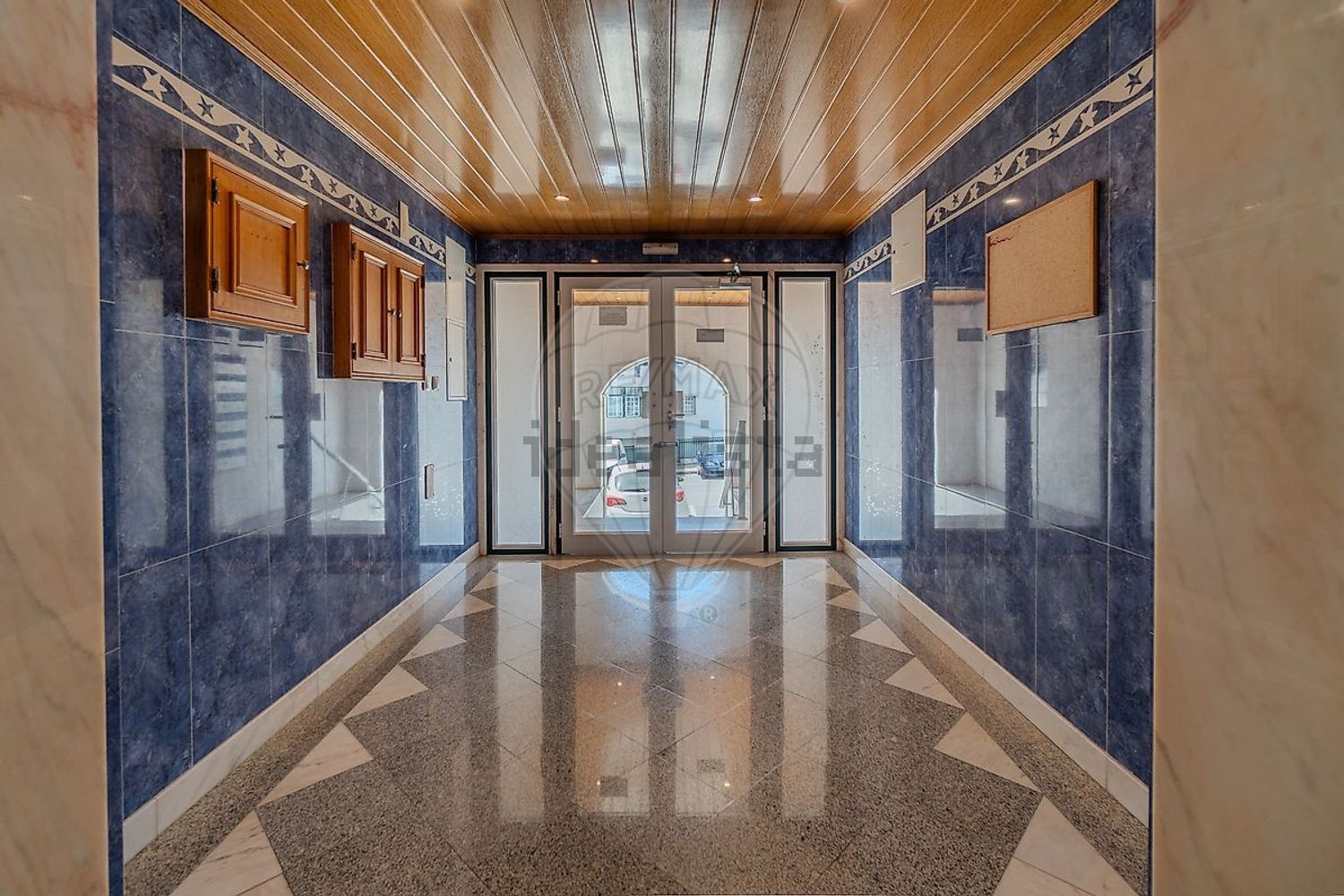 公寓 t2出售在Travessa da Cruz - 过道