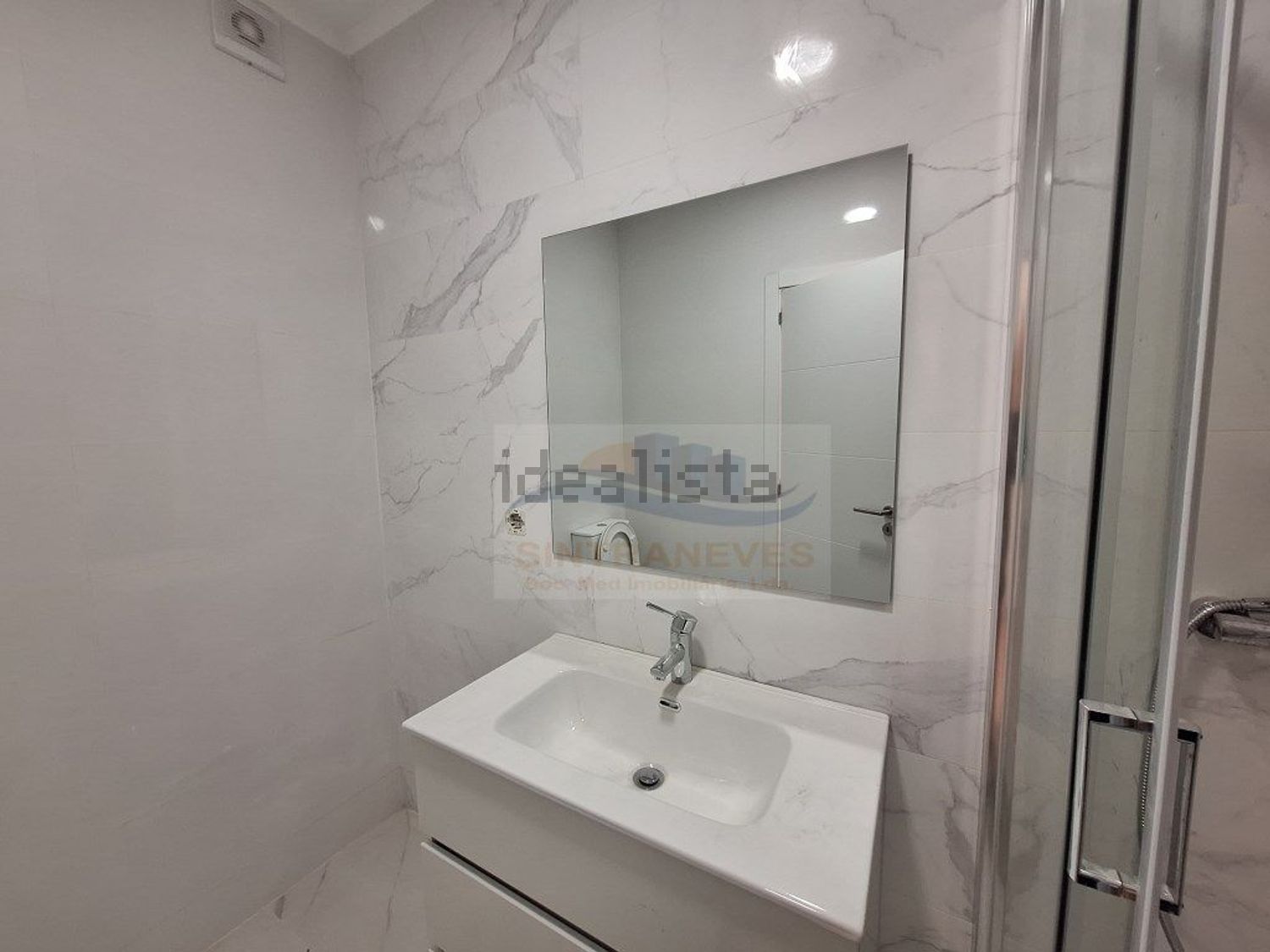 公寓 t2出售在Falagueira-Venda Nova - 卫生间