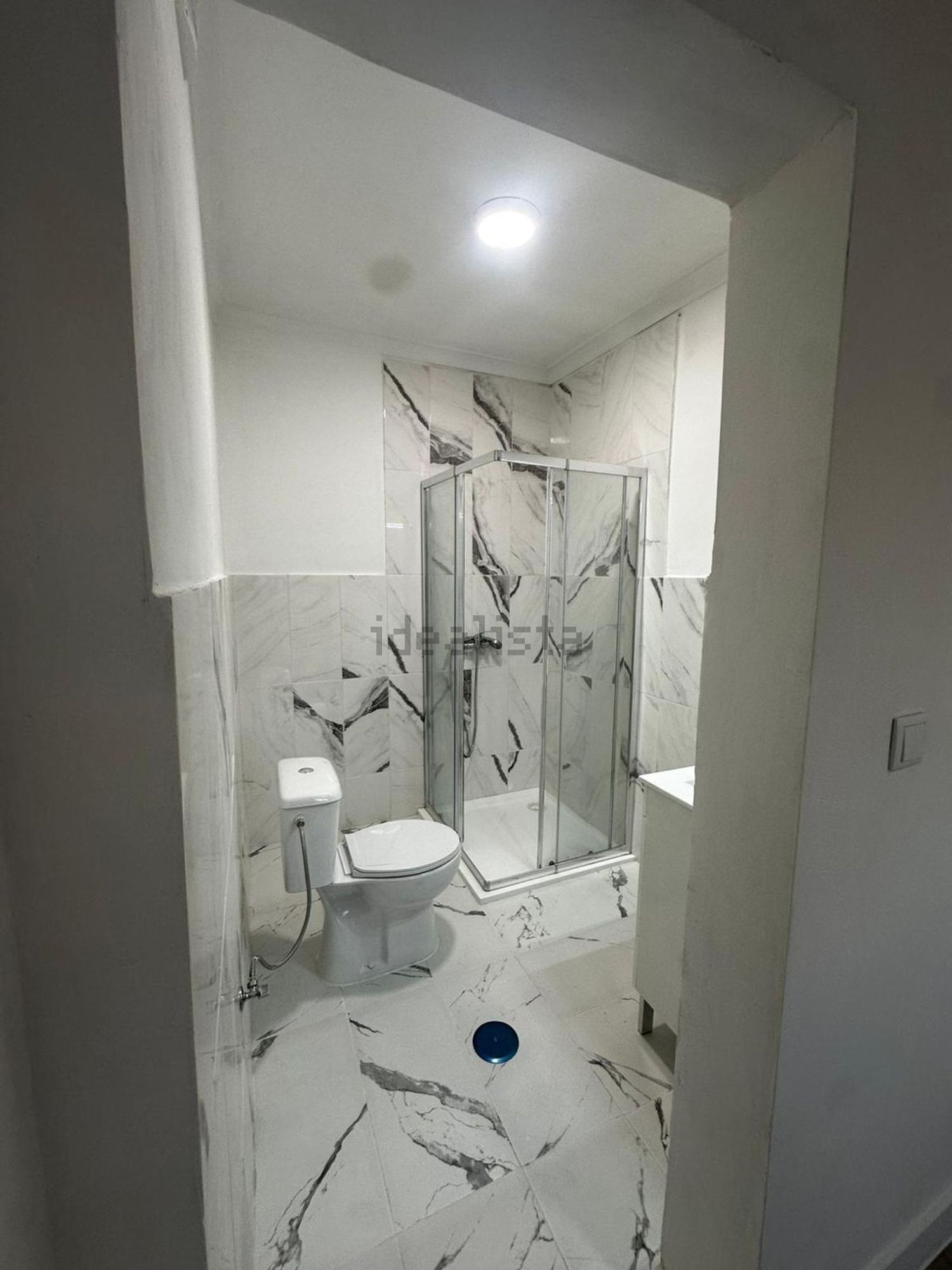 复式公寓出售在Avenida Alberto Valente, 105 LtA - 卫生间