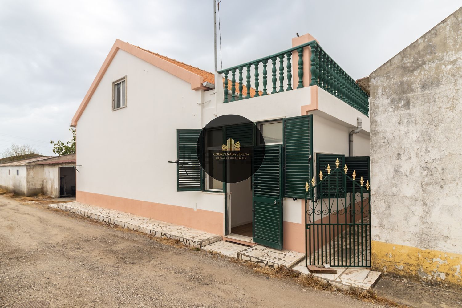 小楼房或独栋别墅出售在Cascalheira - Venda do Alcaide - 外立面