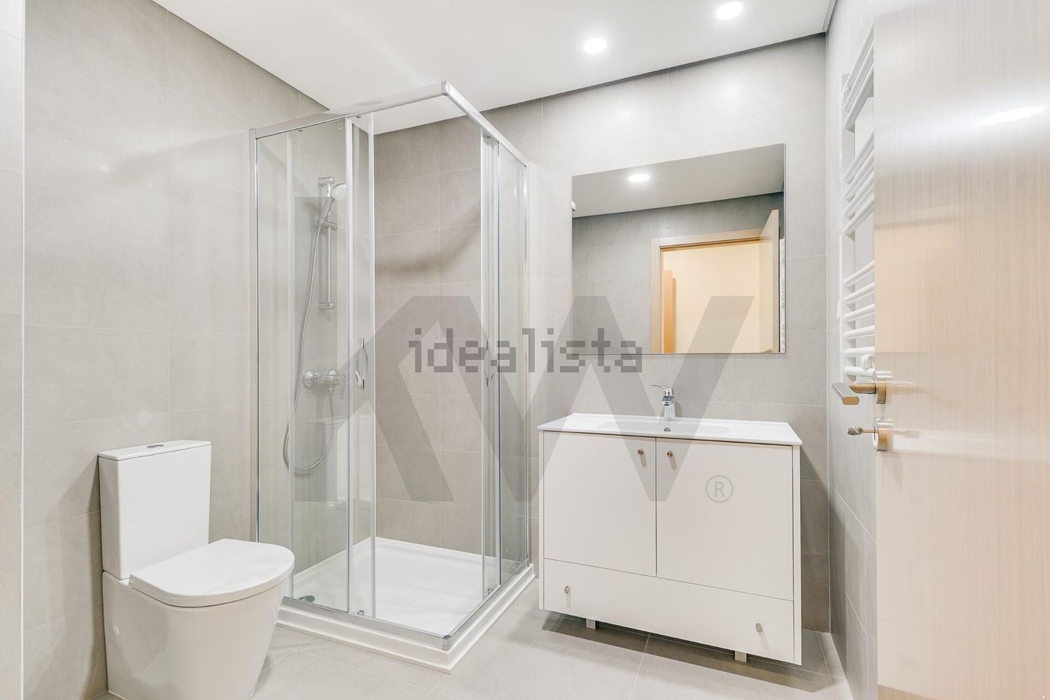 公寓 t3出售在Estrada da Luz, 81 - 卫生间