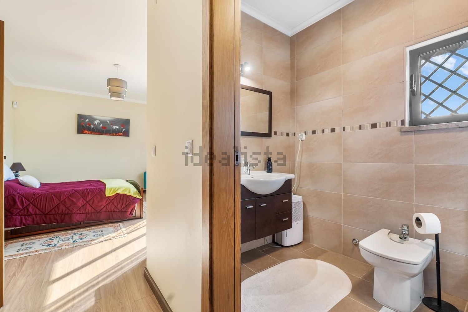 小楼房或独栋别墅出售N10 - 卫生间