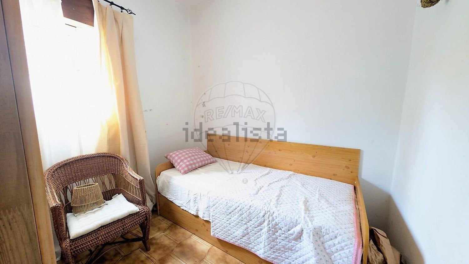 小楼房或独栋别墅出售在Rua 1º de Maio - 卧室