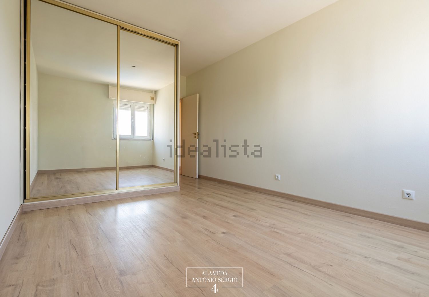 出租公寓 t2在Alameda António Sérgio, 4 - 居住
