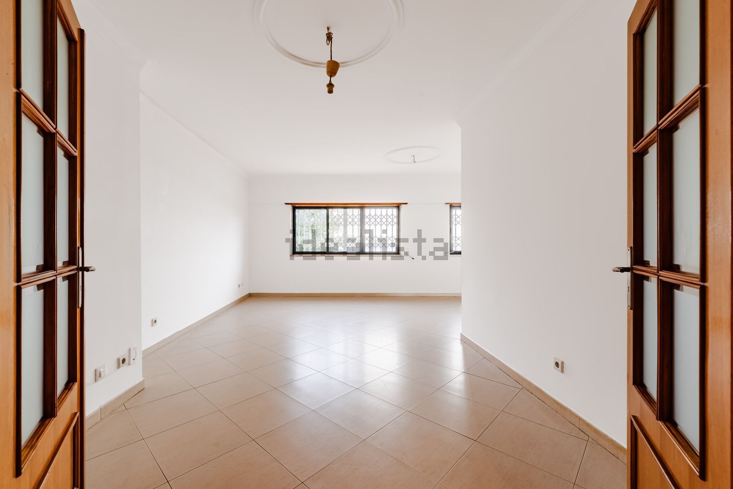 公寓 t3出售在Falagueira-Venda Nova - 客厅