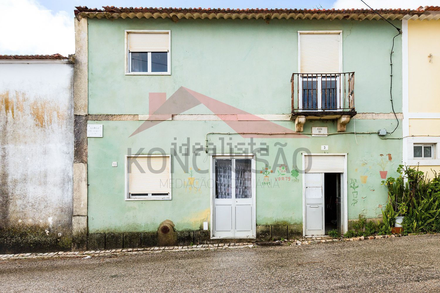 双拼别墅出售在Largo José Justino Franco, 3 - 外立面