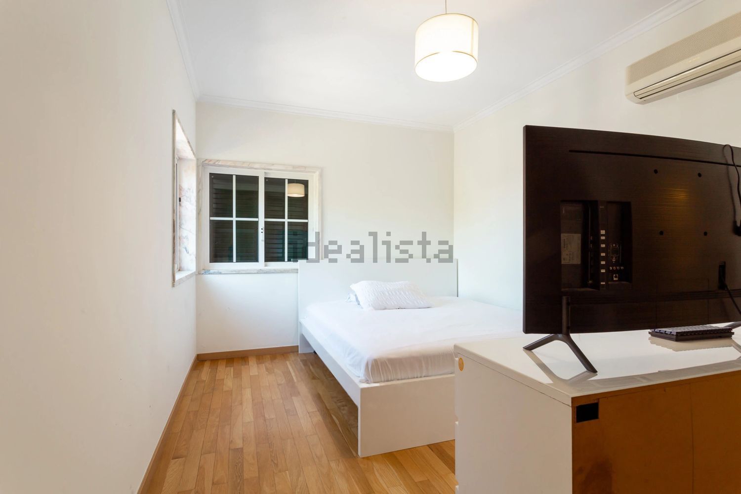 小楼房或独栋别墅出售在Rua do Alecrim - 卧室