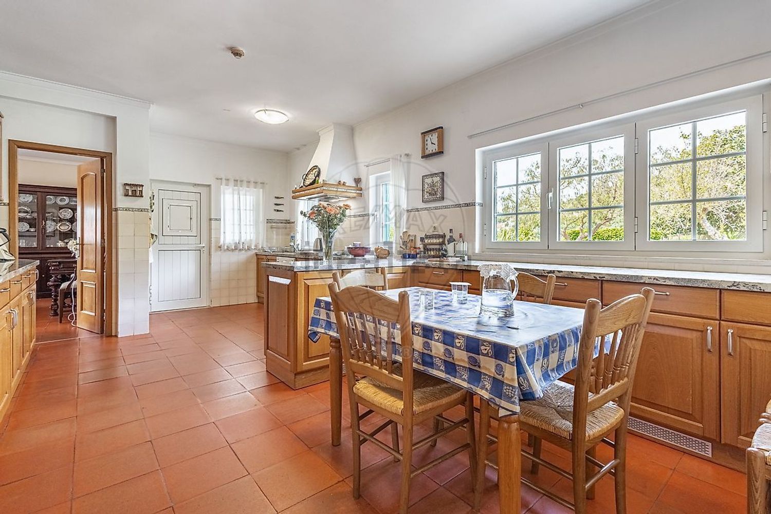 小楼房或独栋别墅出售Estr. da Serralheira de Baixo - 客厅