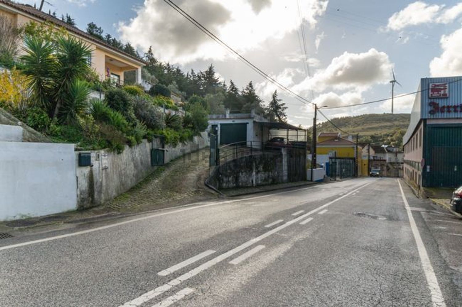 小楼房或独栋别墅出售在Travessa Linhas de Torres - 照片