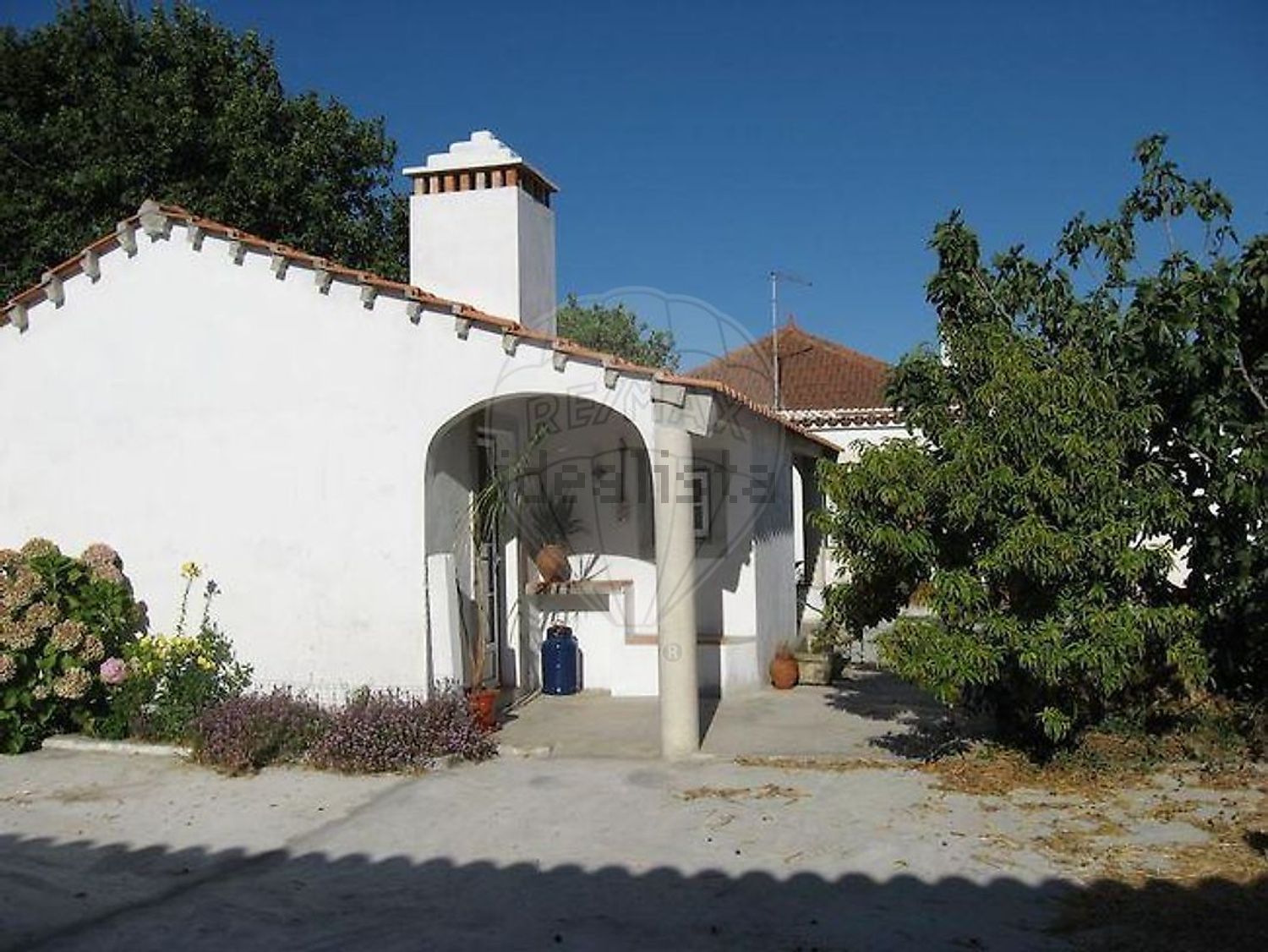 庄园出售在Rua António Roldão - 外立面