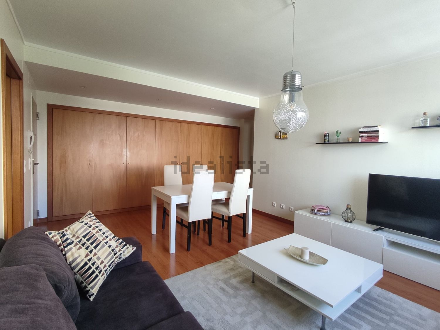 出租公寓 t1在Avenida Sérgio Vieira de Mello, 21 - 客厅