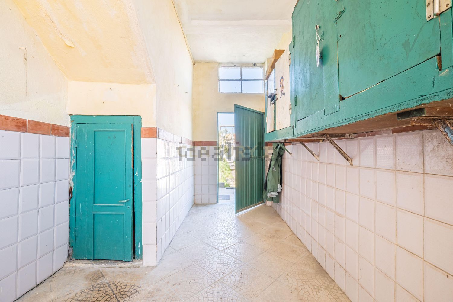 小楼房或独栋别墅出售在Rua General Humberto Delgado, 6 - 照片