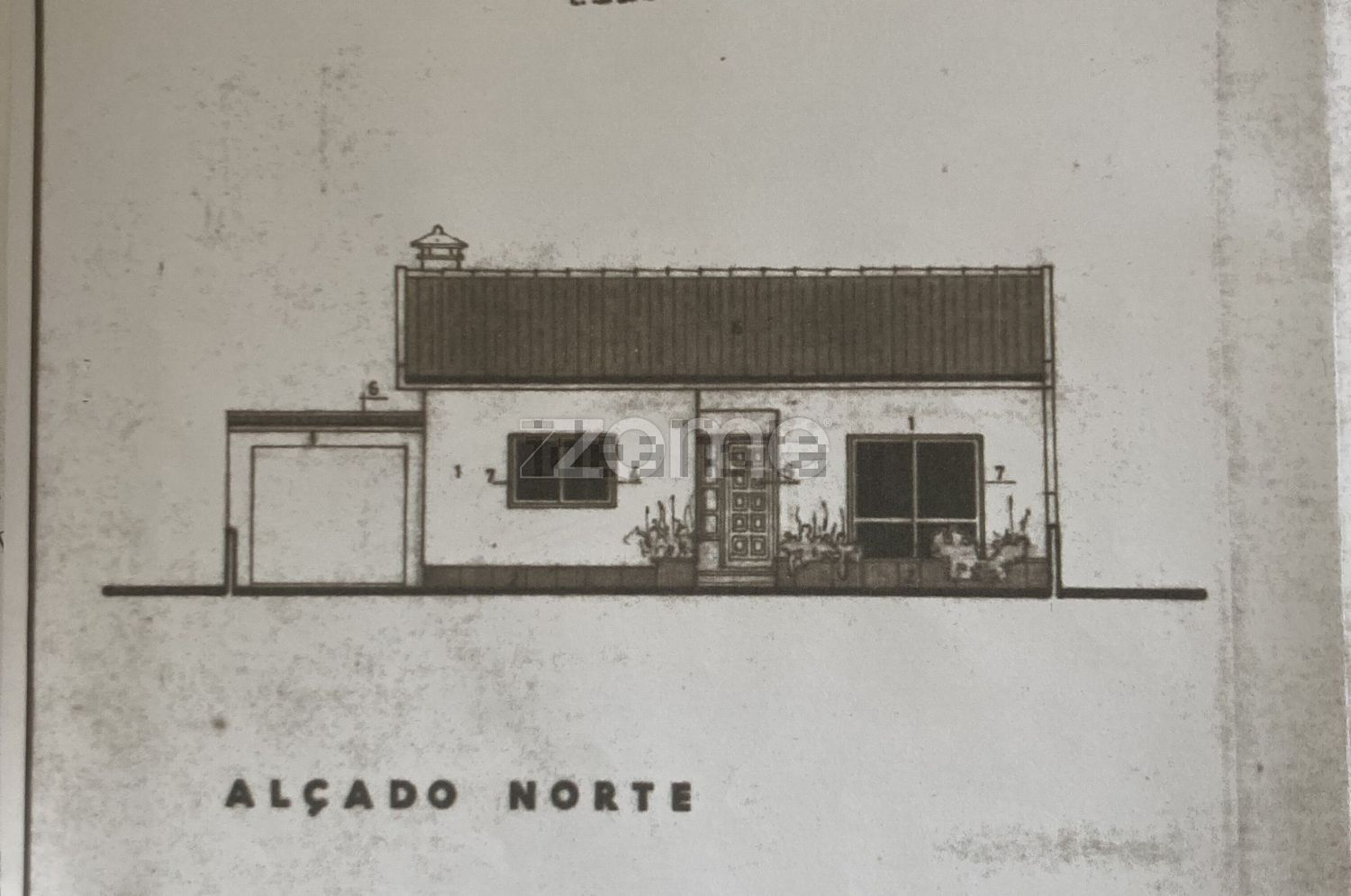 小楼房或独栋别墅出售在Rua Luís Vaz de Camões s/n - 平面图