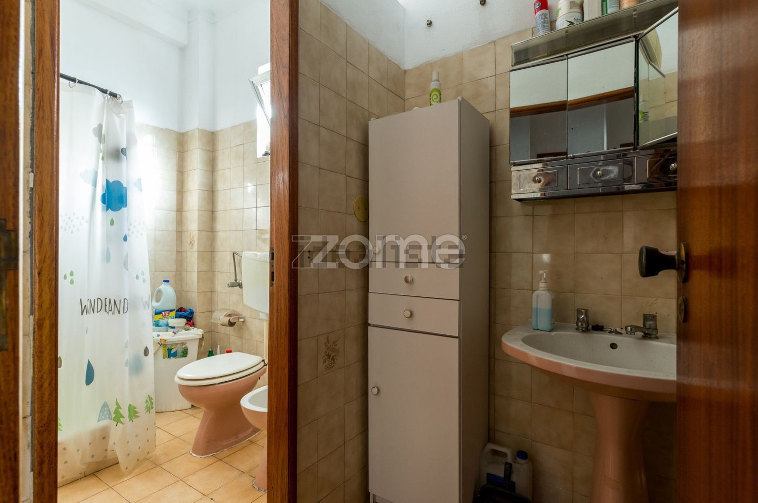 小楼房或独栋别墅出售在Rua da Liberdade, 102 - 卫生间