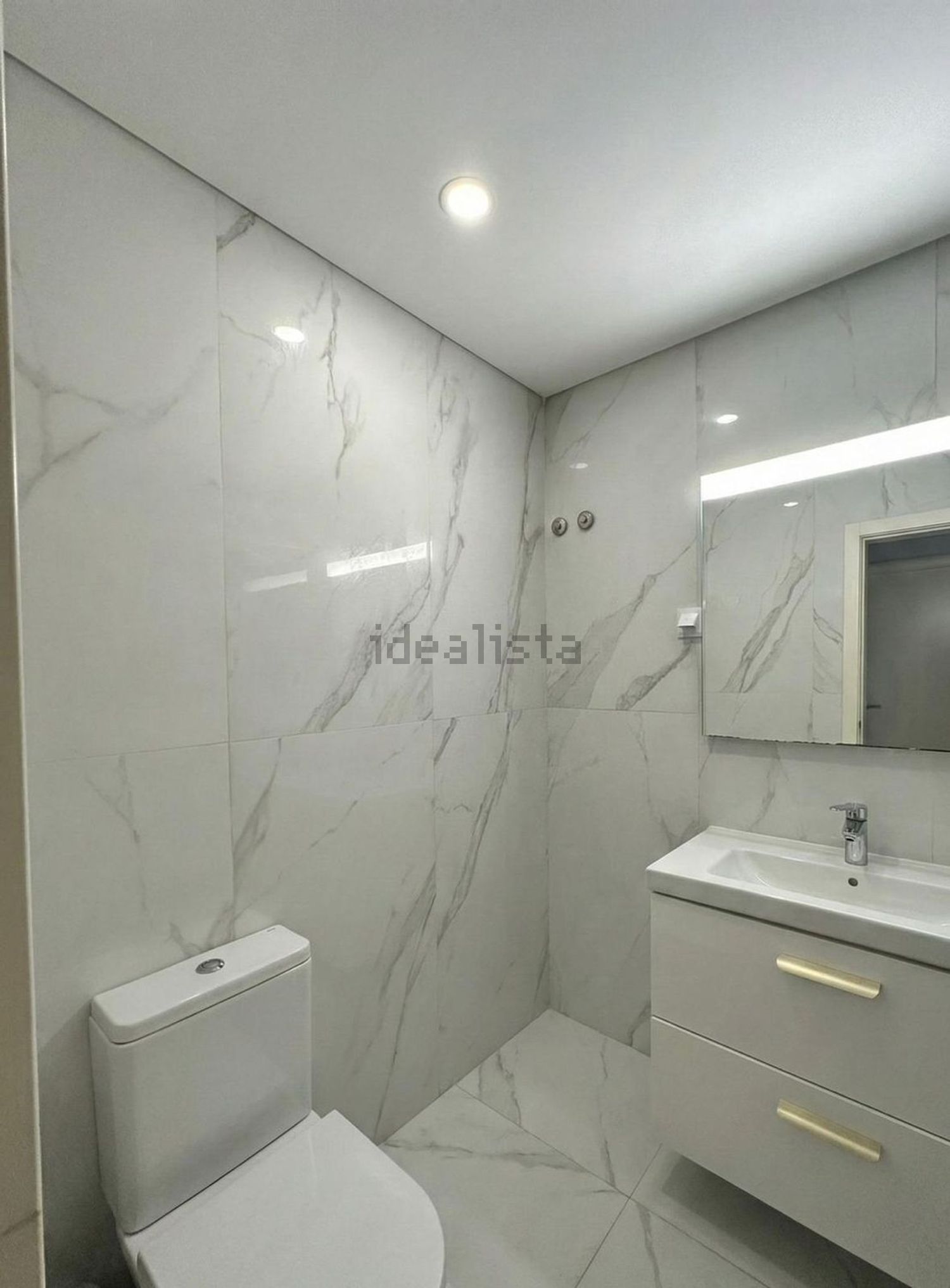 出租公寓 t2在Praceta Ana de Albuquerque, 3 - 卫生间